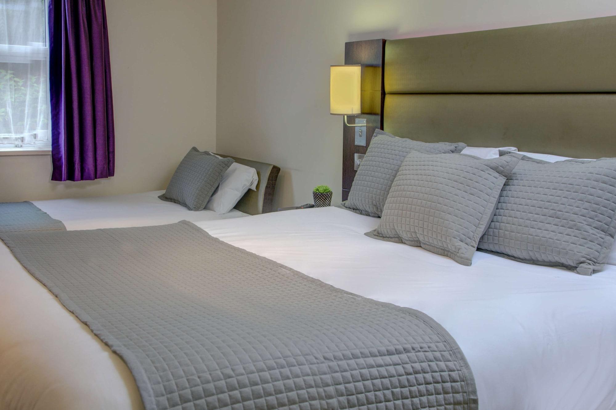 Premier Inn Huddersfield West Kültér fotó