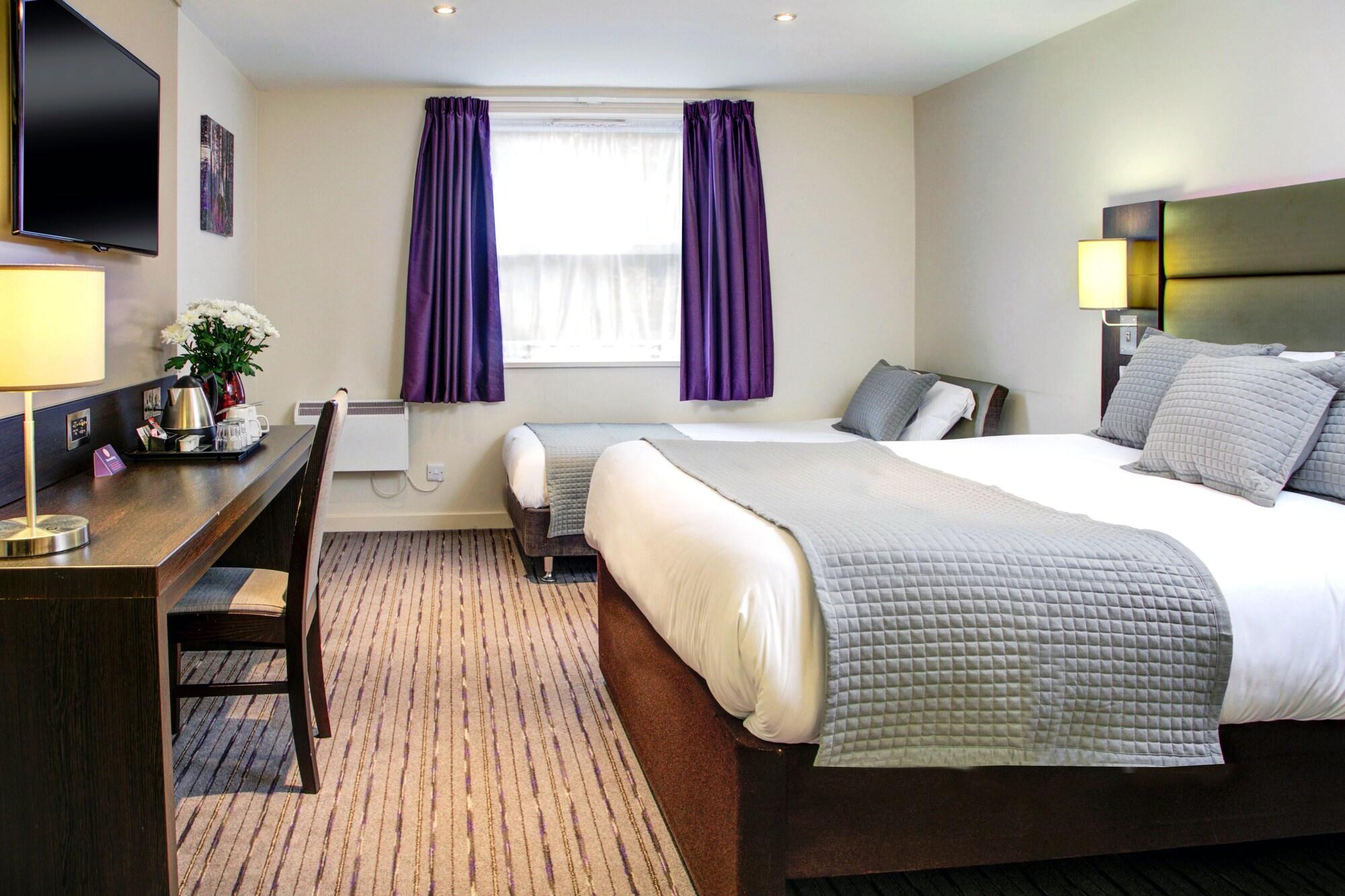 Premier Inn Huddersfield West Kültér fotó