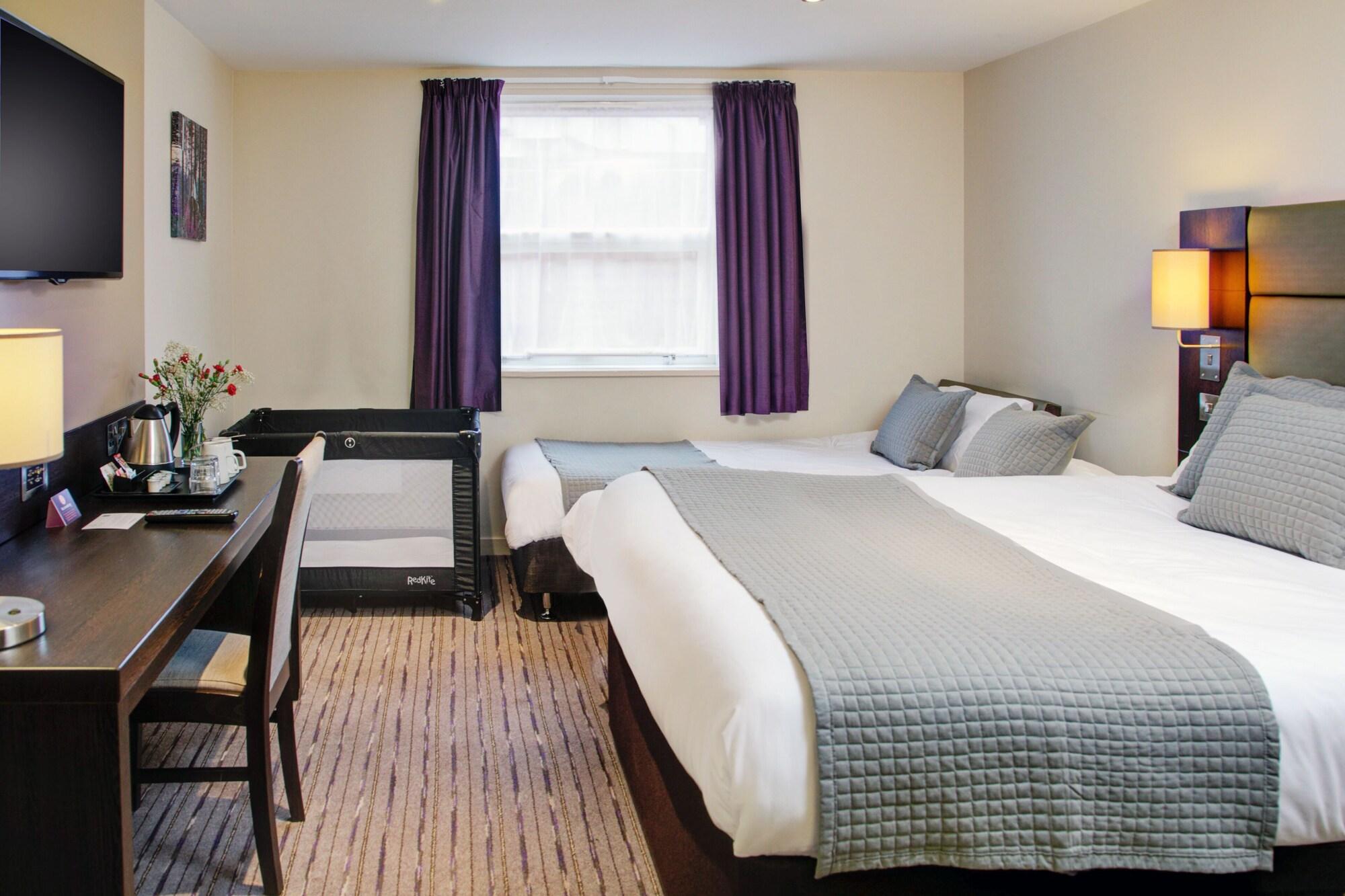 Premier Inn Huddersfield West Kültér fotó