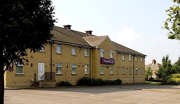 Premier Inn Huddersfield West Kültér fotó